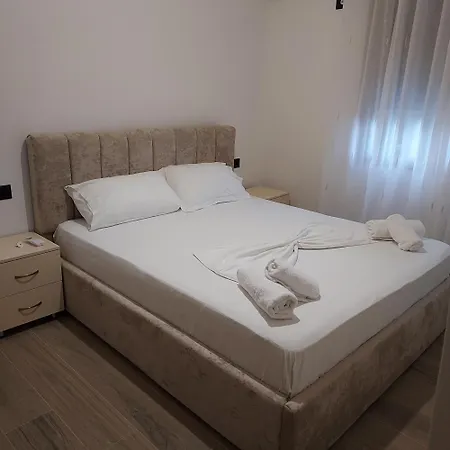 ゲストハウス Vila Vlore Vlorë
