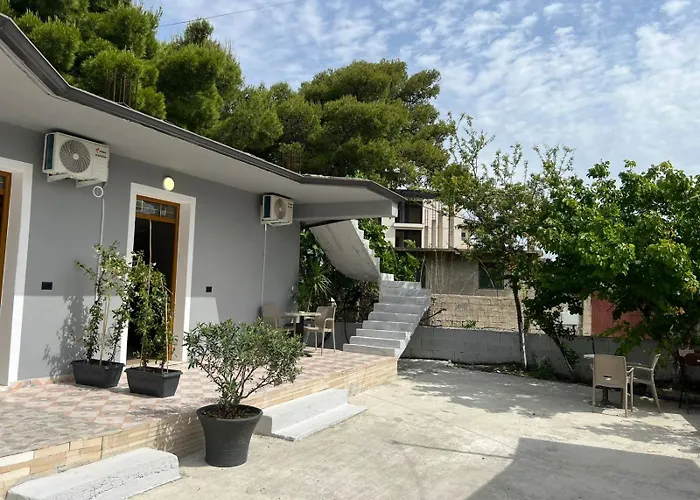 Vila Vlore Konukevi 3*