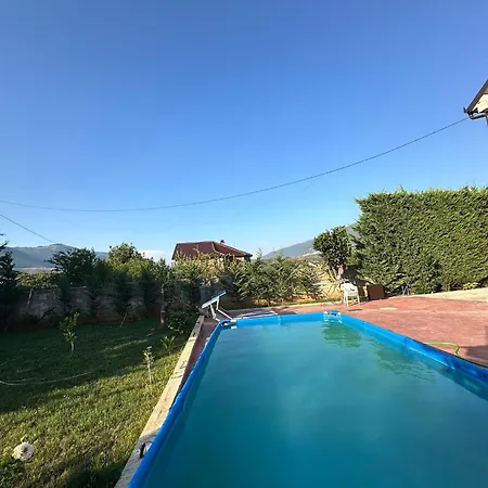Villa Vila Laqi *
